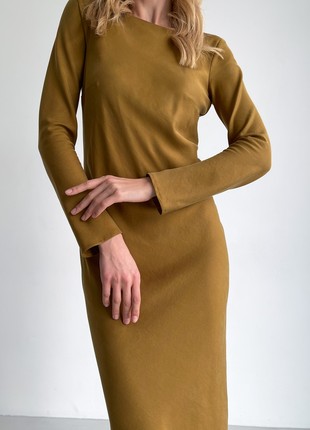 The dress is cut diagonally3 photo