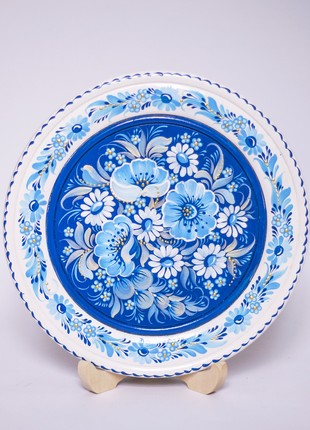 Petrykivka decorative wooden plate with a flower bouquet, hand-painted