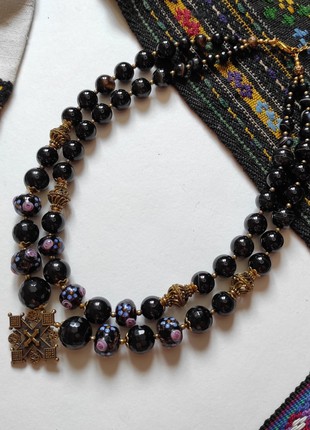 Necklace - zgarda  "Rose blossom on velvet cloth (2)"  from glass and agate3 photo