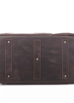 Spacious brown travel bag made of crazy horse leather9 photo