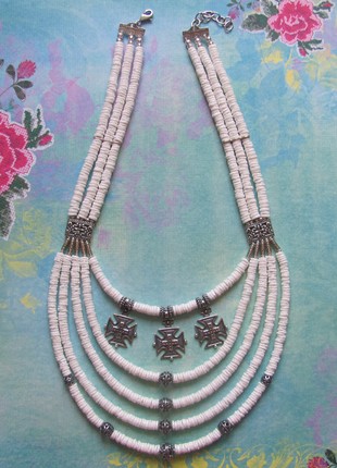 Necklace «White bloom» from mother-of-pearl beads and silver