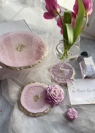 Exquisite gifts made of epoxy resin8 photo