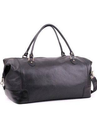 High-quality travel bag made of genuine leather