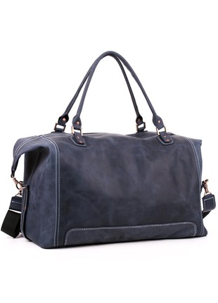 Original and roomy blue travel bag