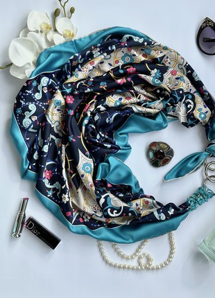 Scarf "turquoise waltz of the Flowers,,  ,, from the brand MyScarf. Decorated with natural sodalite4 photo