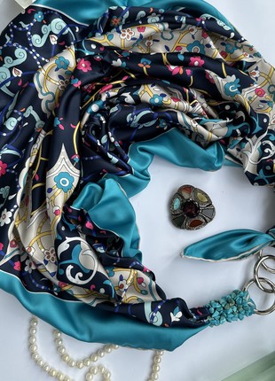 Scarf "turquoise waltz of the Flowers,,  ,, from the brand MyScarf. Decorated with natural sodalite7 photo