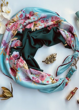 Scarf "Pink dreams" from the brand MyScarf. Decorated with natural rhodonite4 photo