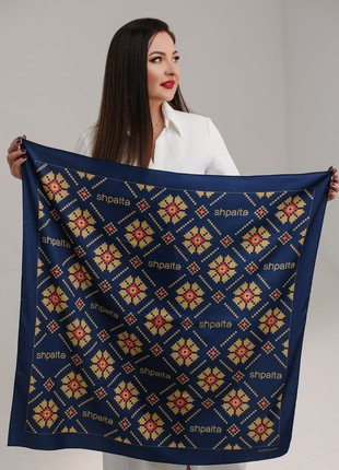 Scarf "Shpalta" Size 70*70 cm silk shawl from Ukraine3 photo