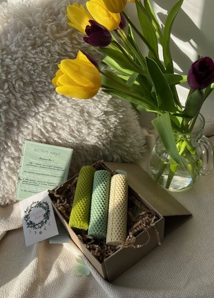 Easter Set of 3 x 100% pure beeswax standard-candles 12,5 cm x 3,5 cm2 photo