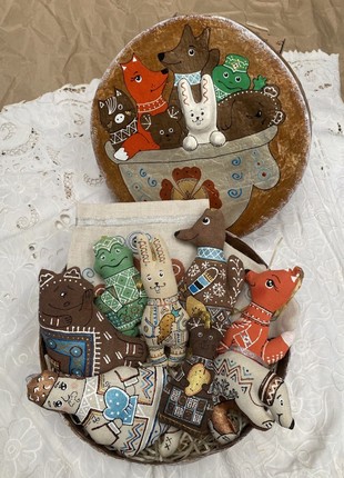 Textile fairy tale in a handmade box "The Mitten"