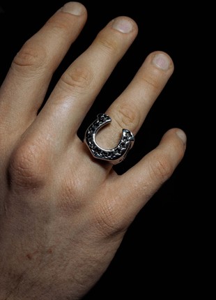 Lucky - horseshoe ring with stars4 photo