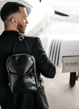 LEATHER CROSSBODY SLING BLACK2 photo