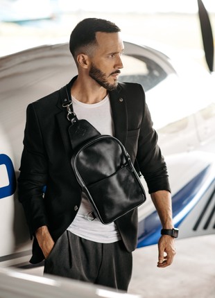 LEATHER CROSSBODY SLING BLACK