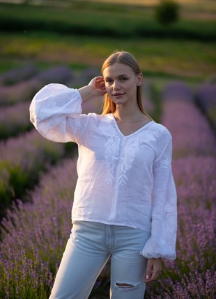 Woman's blouse 44-22/091 photo