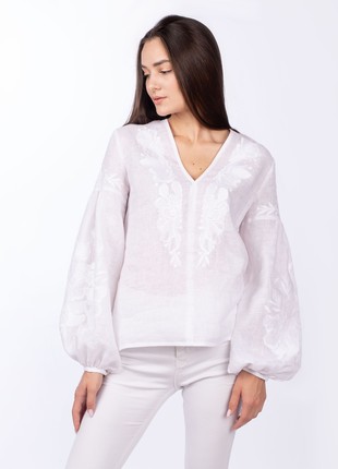 Woman's blouse 44-22/094 photo