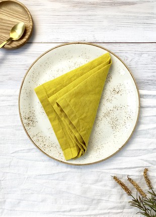 Set of 2 Yellow Cloth Napkins for Weddings and Dinners - 10'' x 10'' (25 x 25 cm)