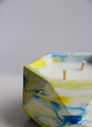 Soy candle marble blue and yellow5 photo
