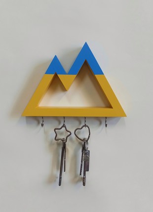 Wall key holder with  2 peaks3 photo
