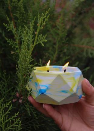 Soy candle marble blue and yellow2 photo