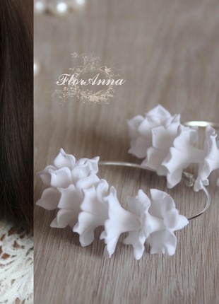 White floral earrings hoops, Bridal earrings,2 photo