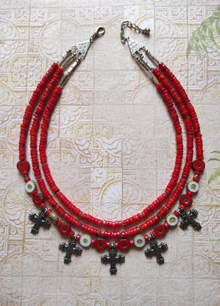 Necklace zgarda "Coral corolla" from glass beads and coral1 photo