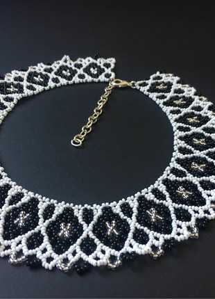 Black and white beaded necklace, Silver seed bead necklace, czech beads necklace