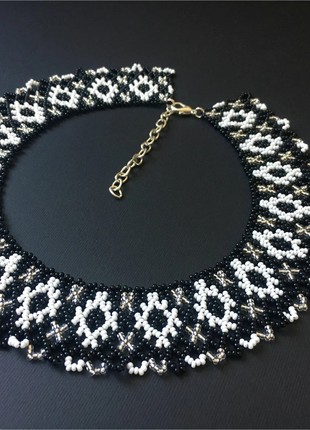 Black and white beaded necklace, Silver seed bead necklace, czech beads necklace