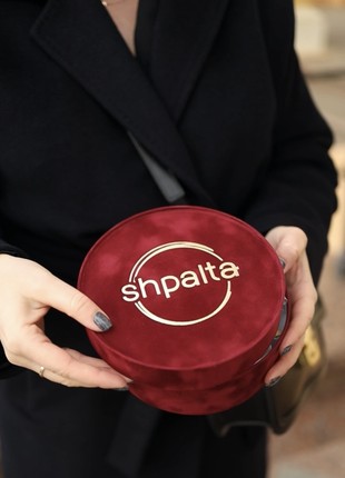 Shpalta branded velvet gift boxes of round shape 16*73 photo