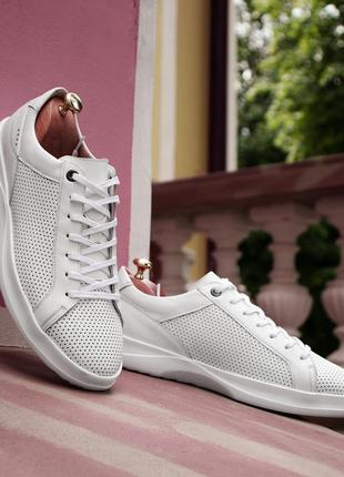 White men's sneakers ikos 553 with perforation. choose style and comfort in one pair of shoes!4 photo