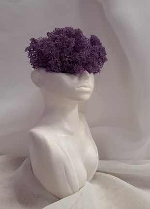 Vase-shaped planter filled with lush violet moss "Virgo"2 photo