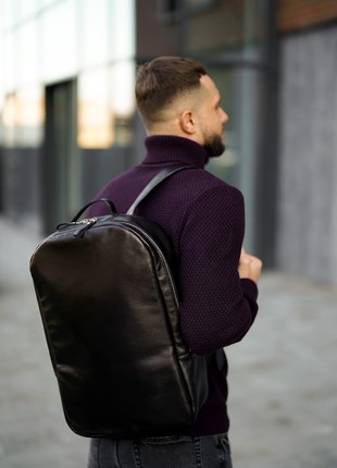 Minimal M leather backpack1 photo