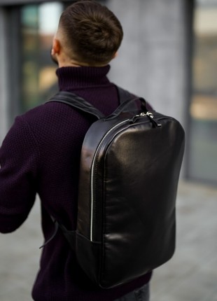 Minimal M leather backpack3 photo