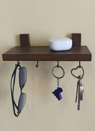 Floating Wall key holder shelf