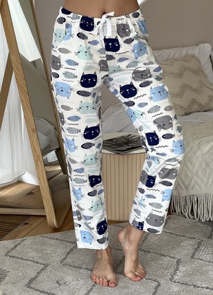 Women's pajama pants COZY made of satin Cats Fish milky S311P