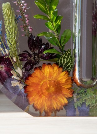 Resin vase with pressed flowers, Home decor vase, Handmade colorful vase7 photo
