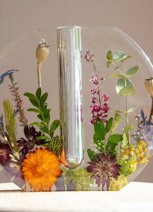 Resin vase with pressed flowers, Home decor vase, Handmade colorful vase2 photo