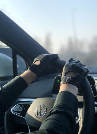 Women's  leather driving gloves fingerless6 photo