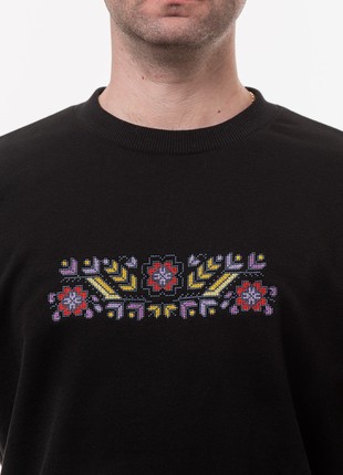Men's sweatshirt with embroidery "Polyova" black2 photo