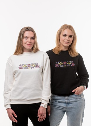 Women's sweatshirt with embroidery "Polyova" black8 photo