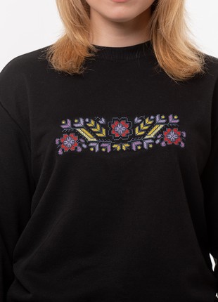 Women's sweatshirt with embroidery "Polyova" black2 photo