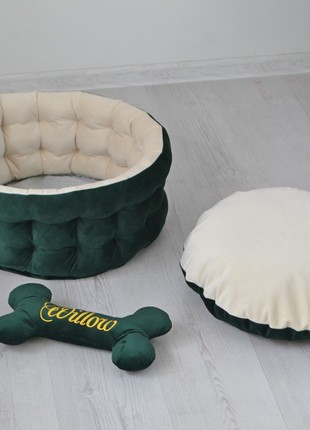 Personalized Emerald Green Dog Bed - 23.6 in. (60 cm.)3 photo