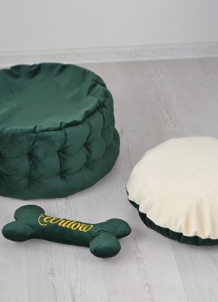 Personalized Emerald Green Dog Bed - 23.6 in. (60 cm.)4 photo