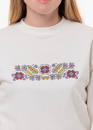 Women's sweatshirt with embroidery "Polyova" milky2 photo