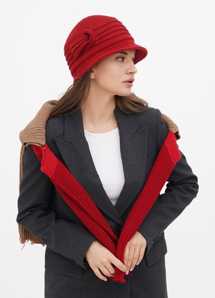 Cloche hat women's made of cashmere red5 photo