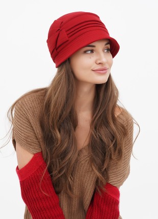 Cloche hat red women's made of cashmere1 photo