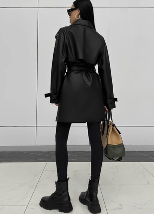 The Next trench coat is short in black4 photo