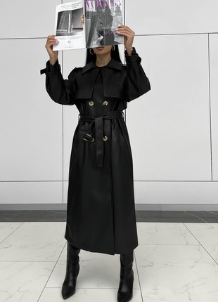 The Next trench coat is elongated in black4 photo