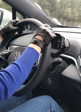 Women's  leather driving gloves6 photo