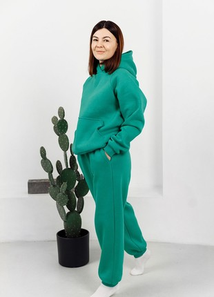 Green insulated women's suit