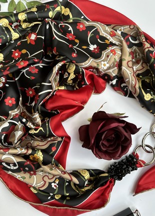Scarf "Beauty heart,  from the brand MyScarf. Decorated with natural assorted stones8 photo
